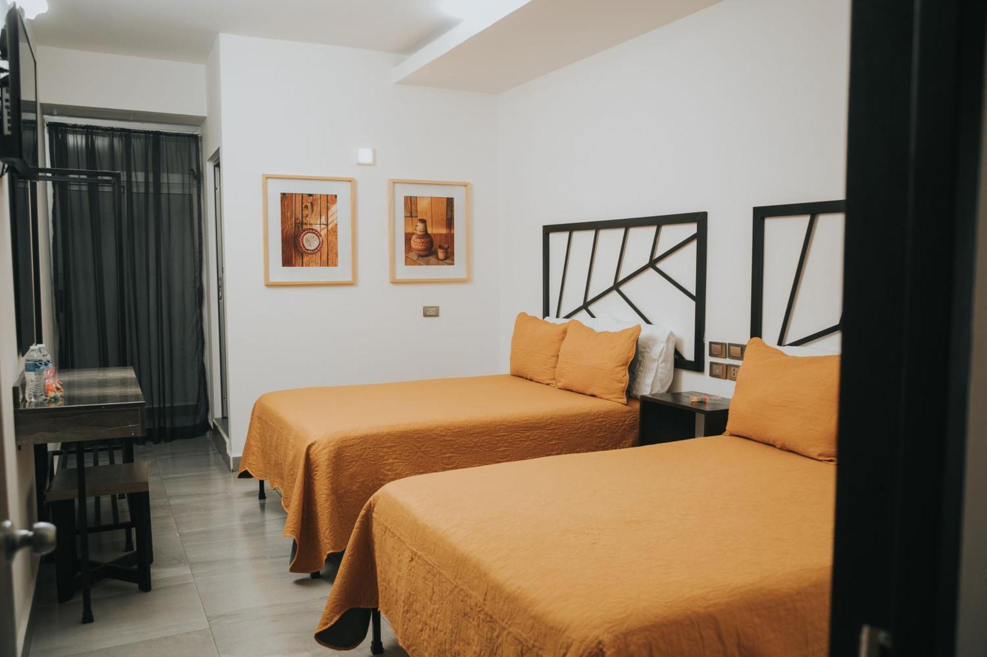Mci Hotel Сан Хуан де лос Лагос Екстериор снимка