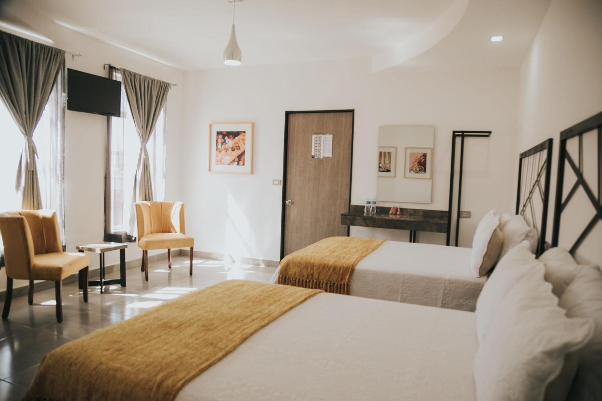 Mci Hotel Сан Хуан де лос Лагос Екстериор снимка